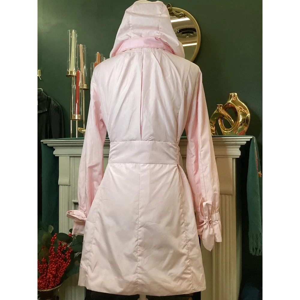 Cole Haan Baby Pink Rain Coat SZ Medium Bow Cuff Belted Jacket - Picture 4 of 7